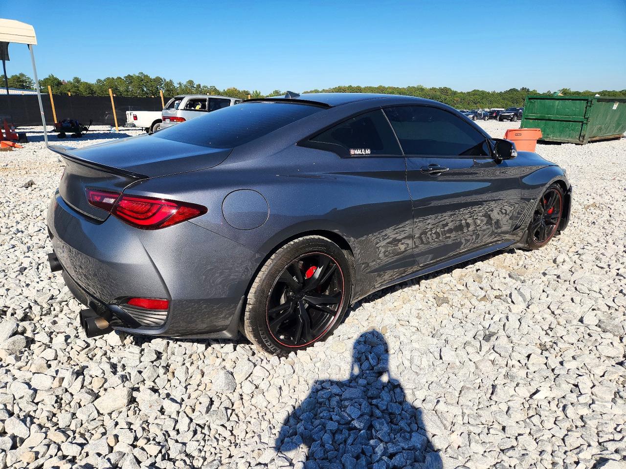 2017 Infiniti Q60 Red Sport 400 - zdjęcie 3