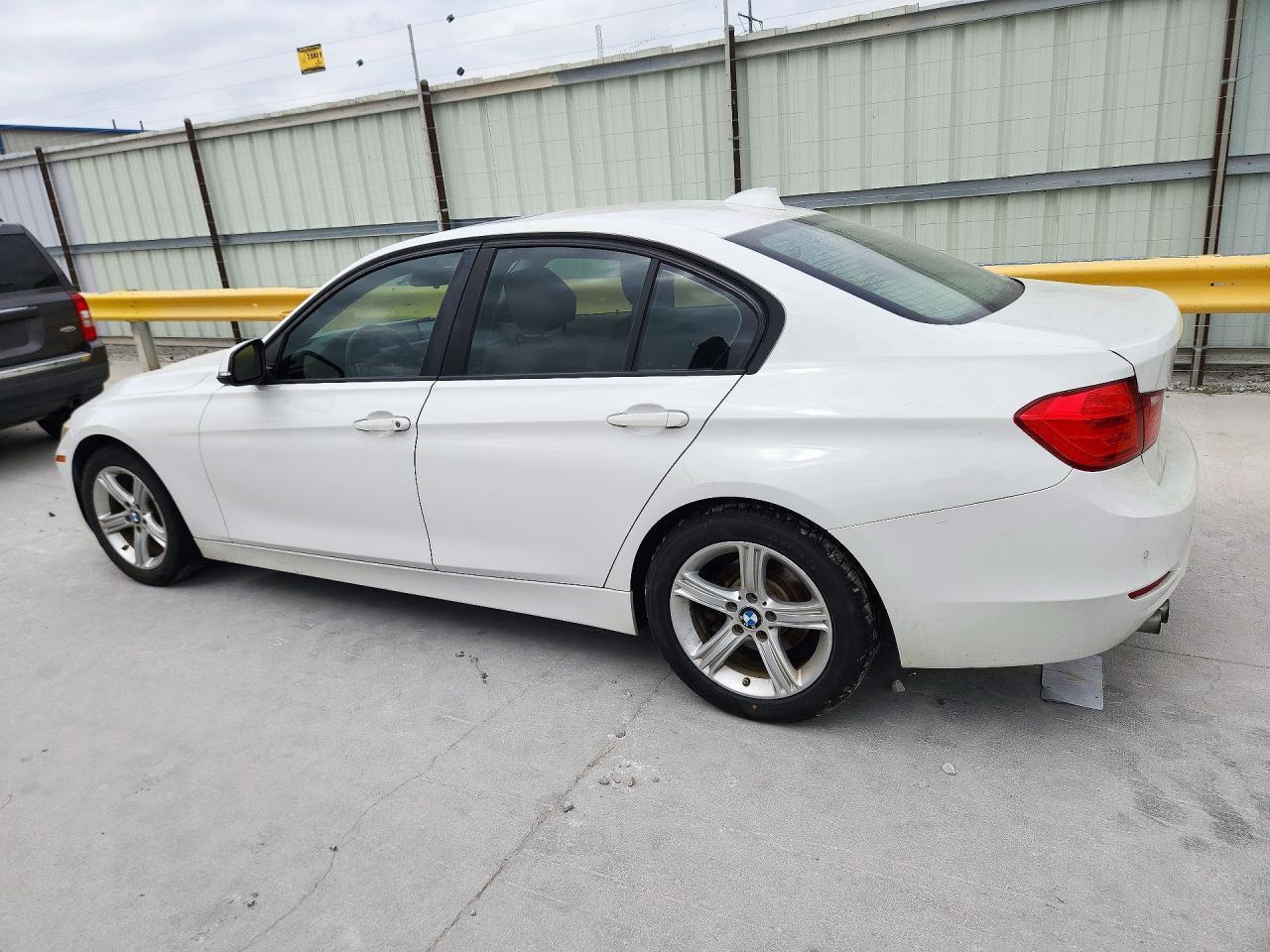 BMW Seria 3 - zdjęcie 2