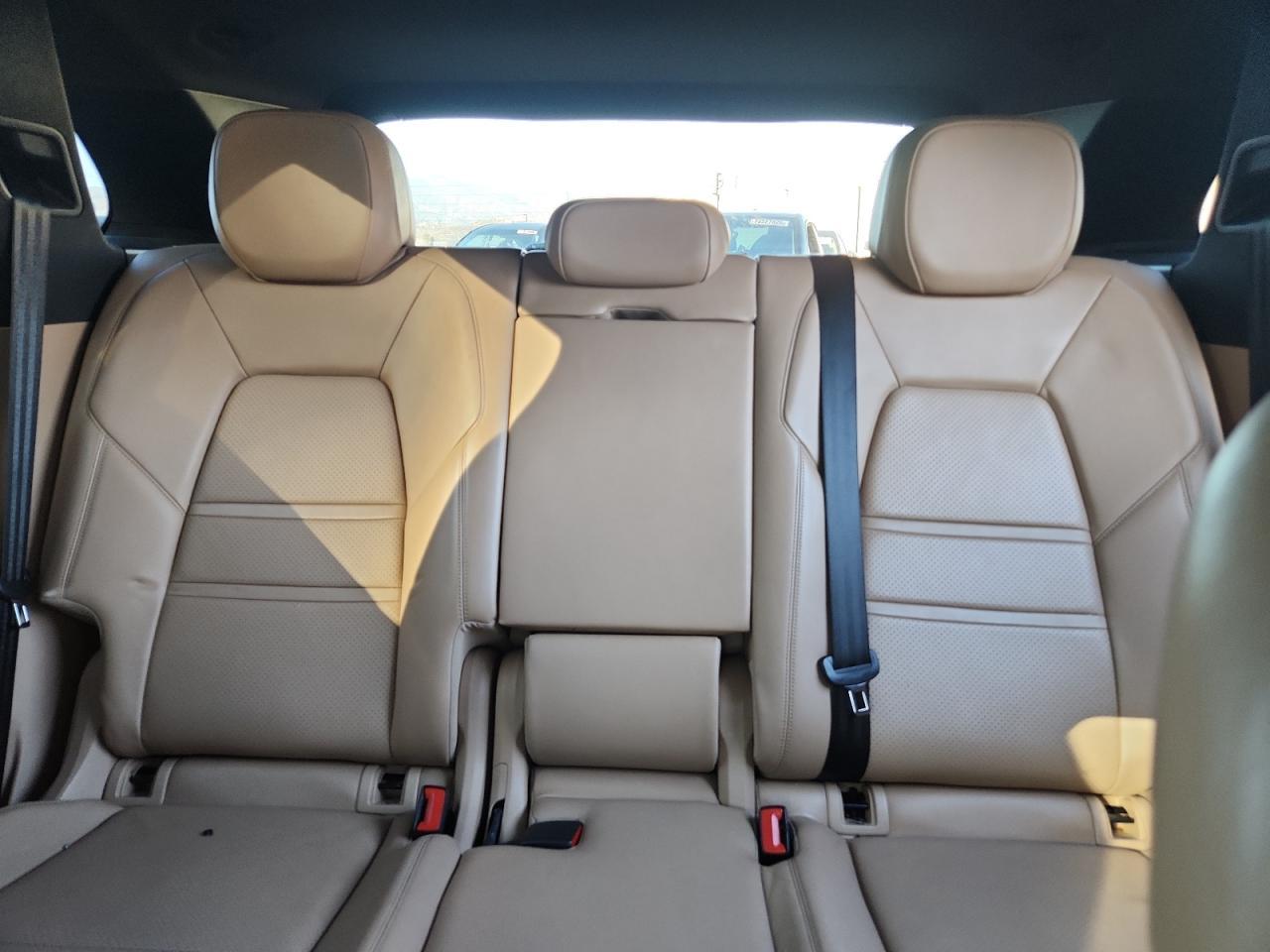 2019 Porsche Cayenne - zdjęcie 10