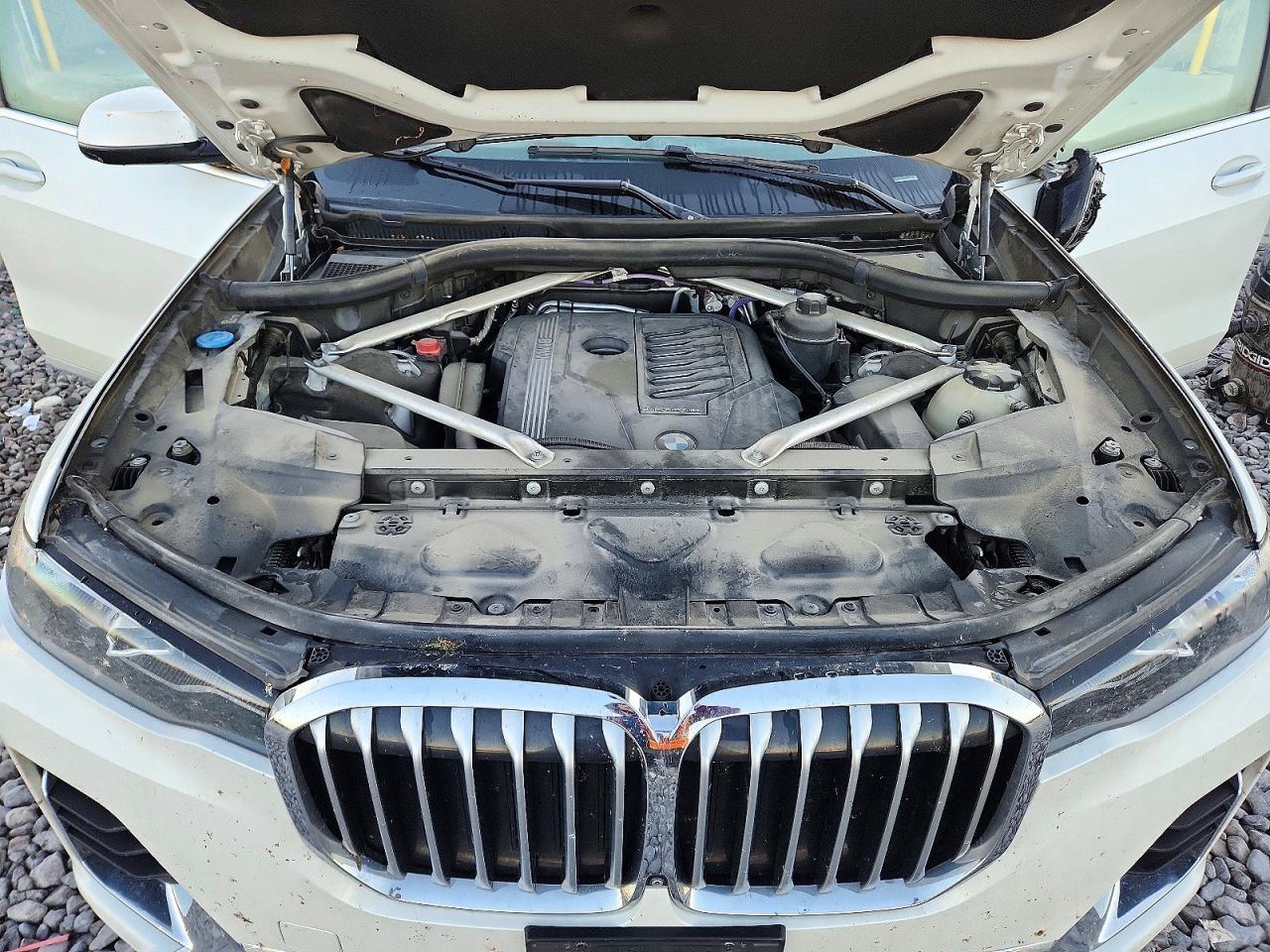 2022 BMW X7 xDrive40I - zdjęcie 12