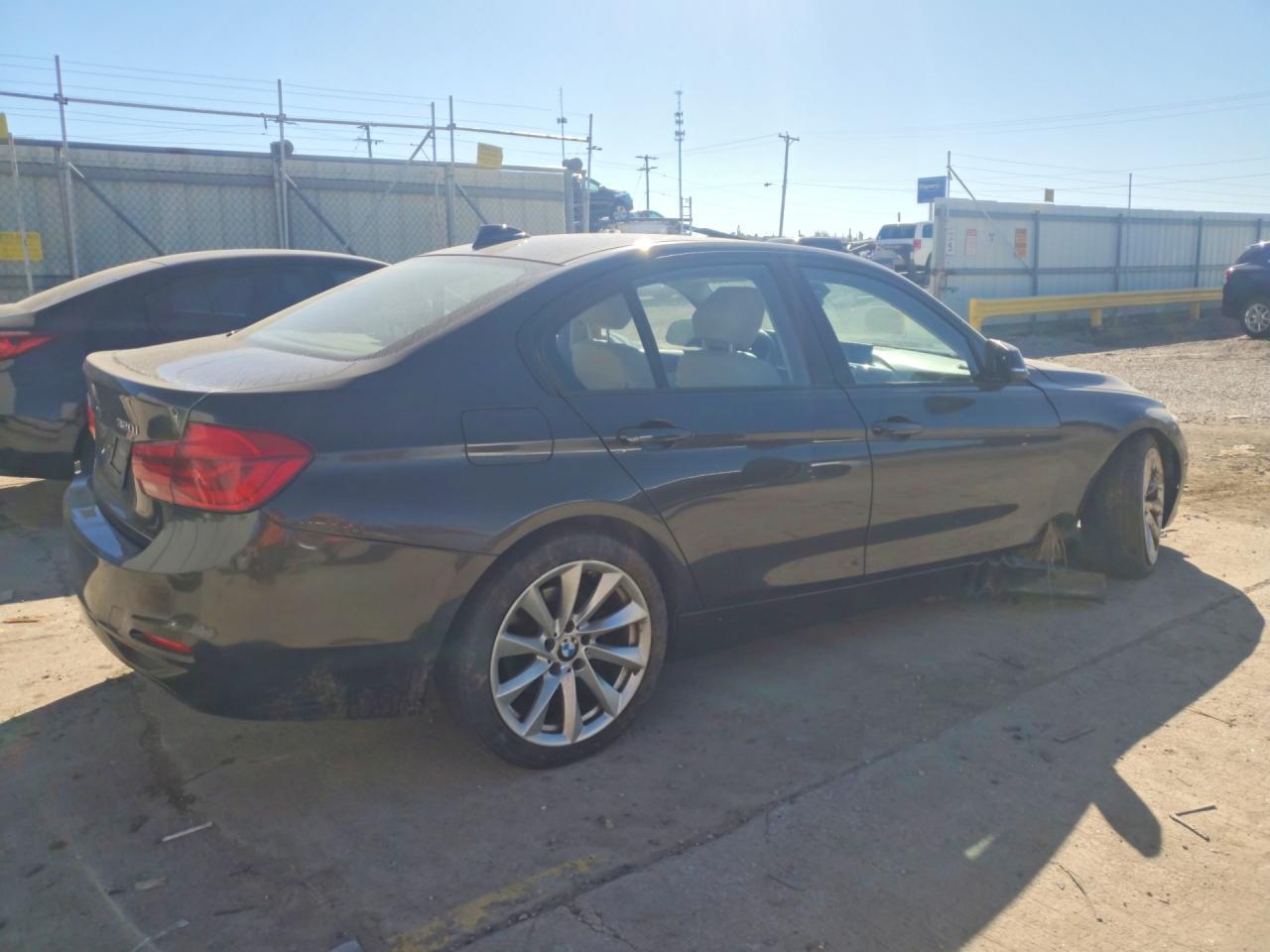 2018 BMW Seria 3 320i - zdjęcie 3
