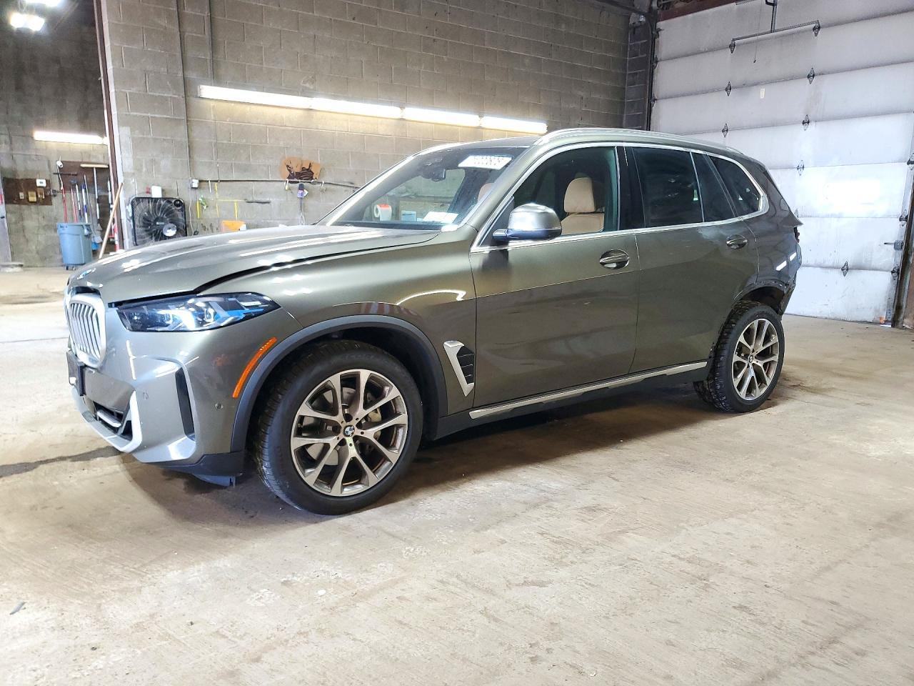 2025 BMW X5 xDrive40I - zdjęcie główne
