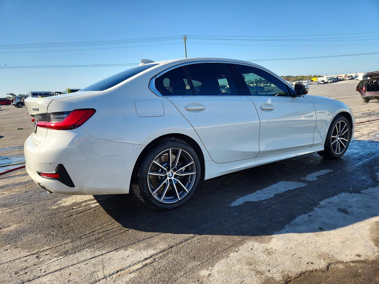 2020 BMW 330I - zdjęcie 3