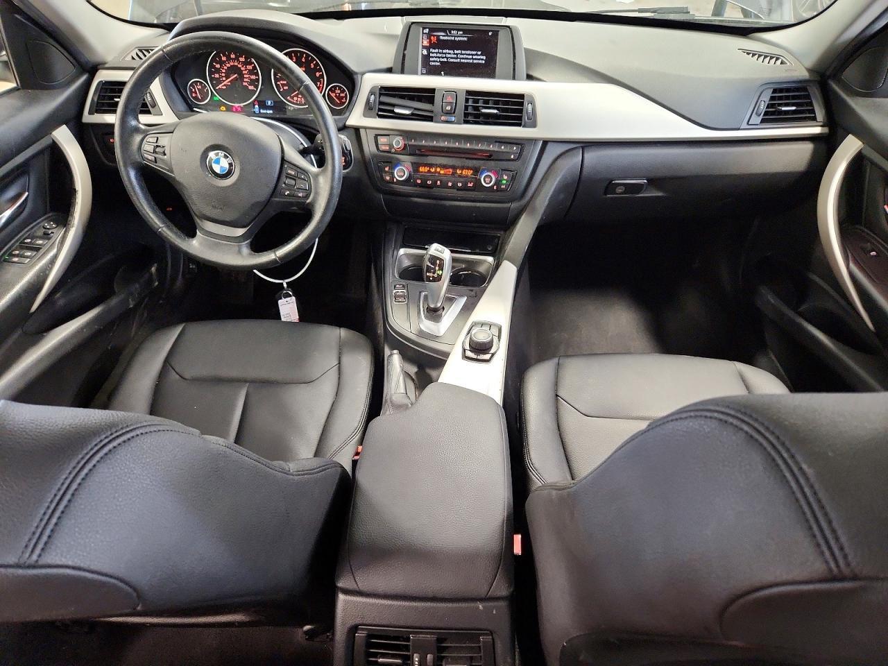 2015 BMW 320 I xDrive - zdjęcie 8