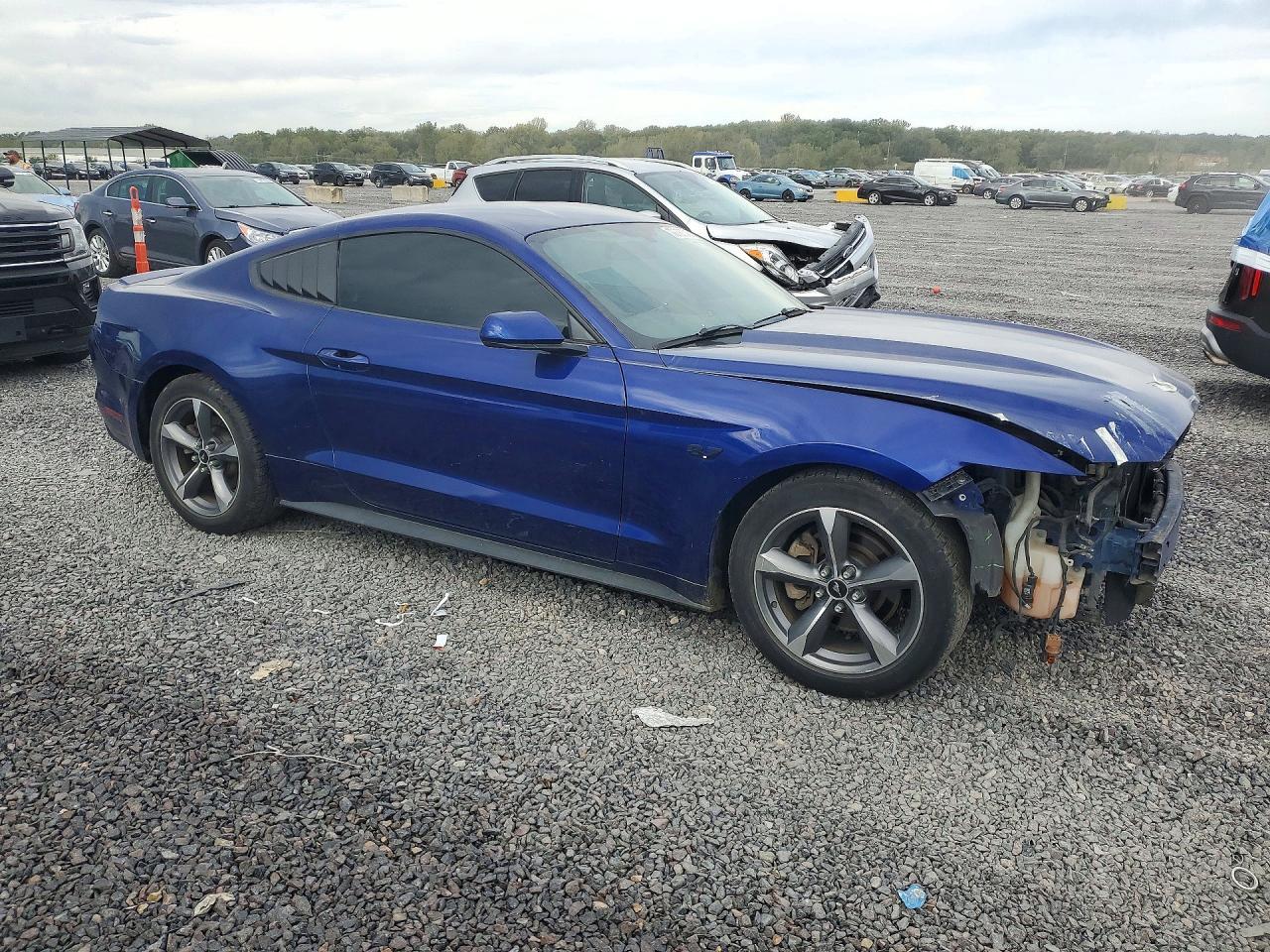 2016 Ford Mustang - zdjęcie 4