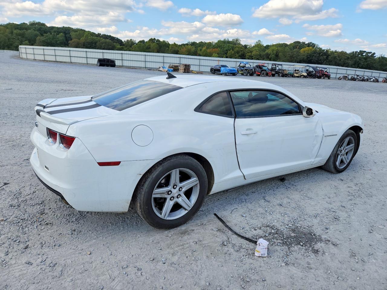 2013 Chevrolet Camaro Ls - zdjęcie 3