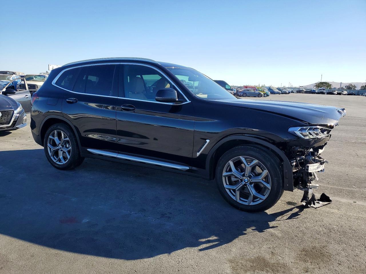 2024 BMW X3 xDrive30I - zdjęcie 4