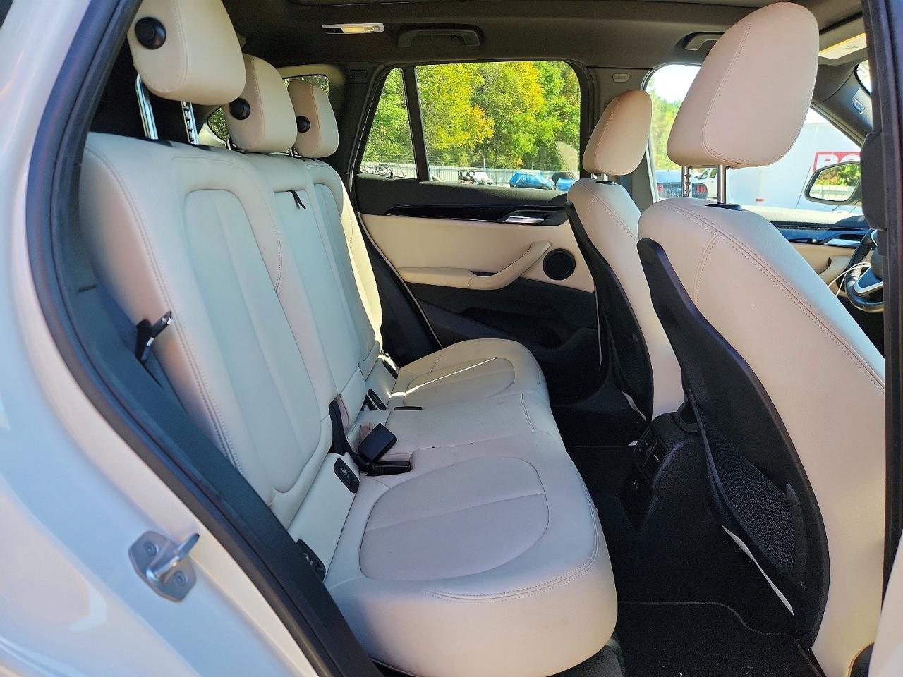 2021 BMW X1 Sdrive28I - zdjęcie 11
