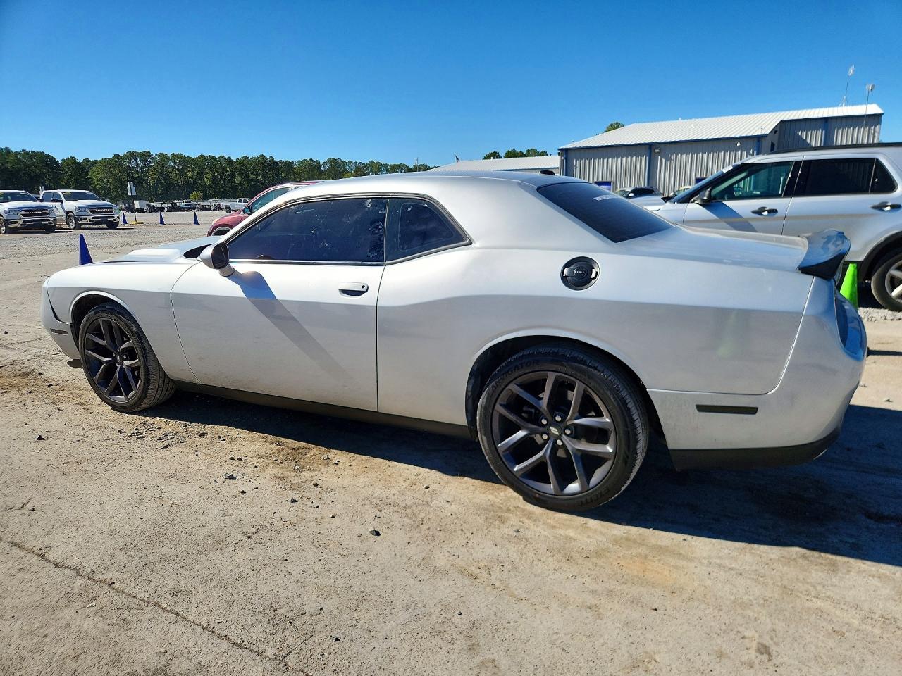 2023 Dodge Challenger Sxt - zdjęcie 2