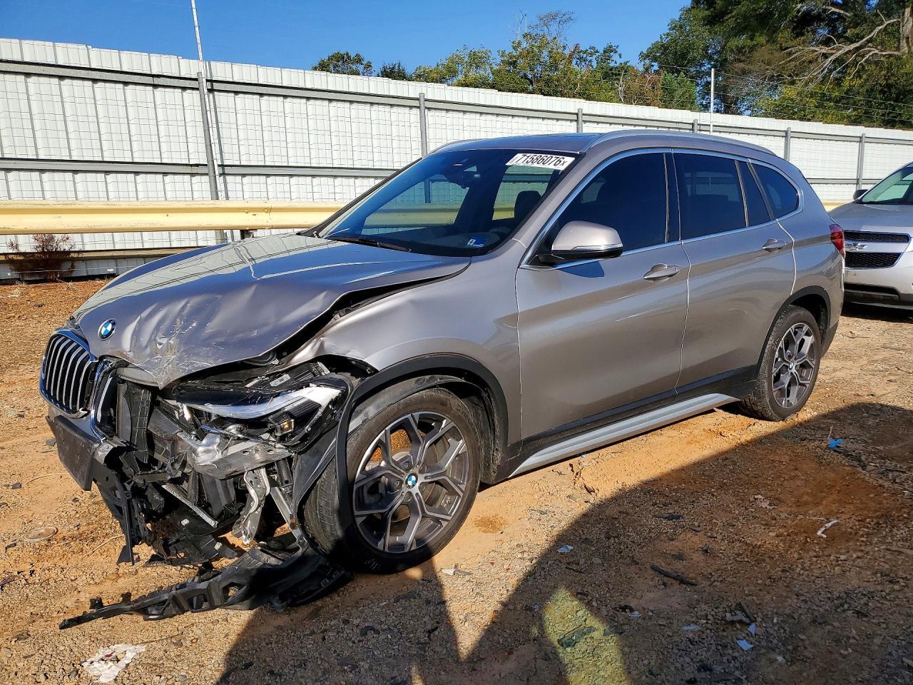 2021 BMW X1 xDrive28I - zdjęcie główne