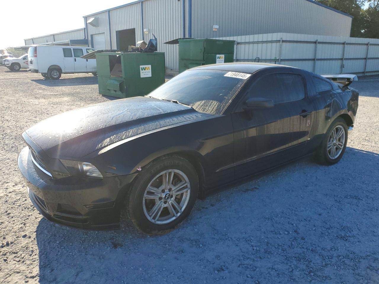 2013 Ford Mustang - zdjęcie główne