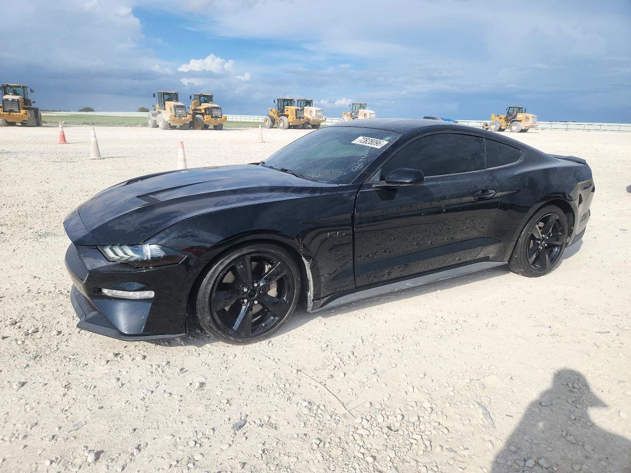 2019 Ford Mustang Gt - zdjęcie główne