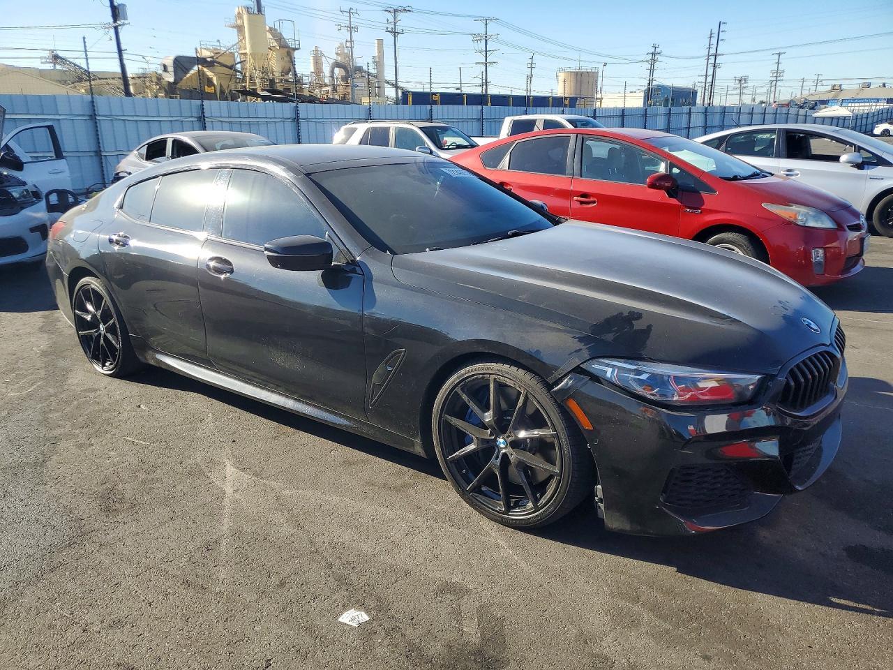 2021 BMW Seria 8 M850i - zdjęcie 4
