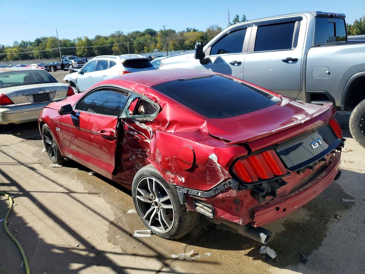 2017 Ford Mustang Gt - zdjęcie 2