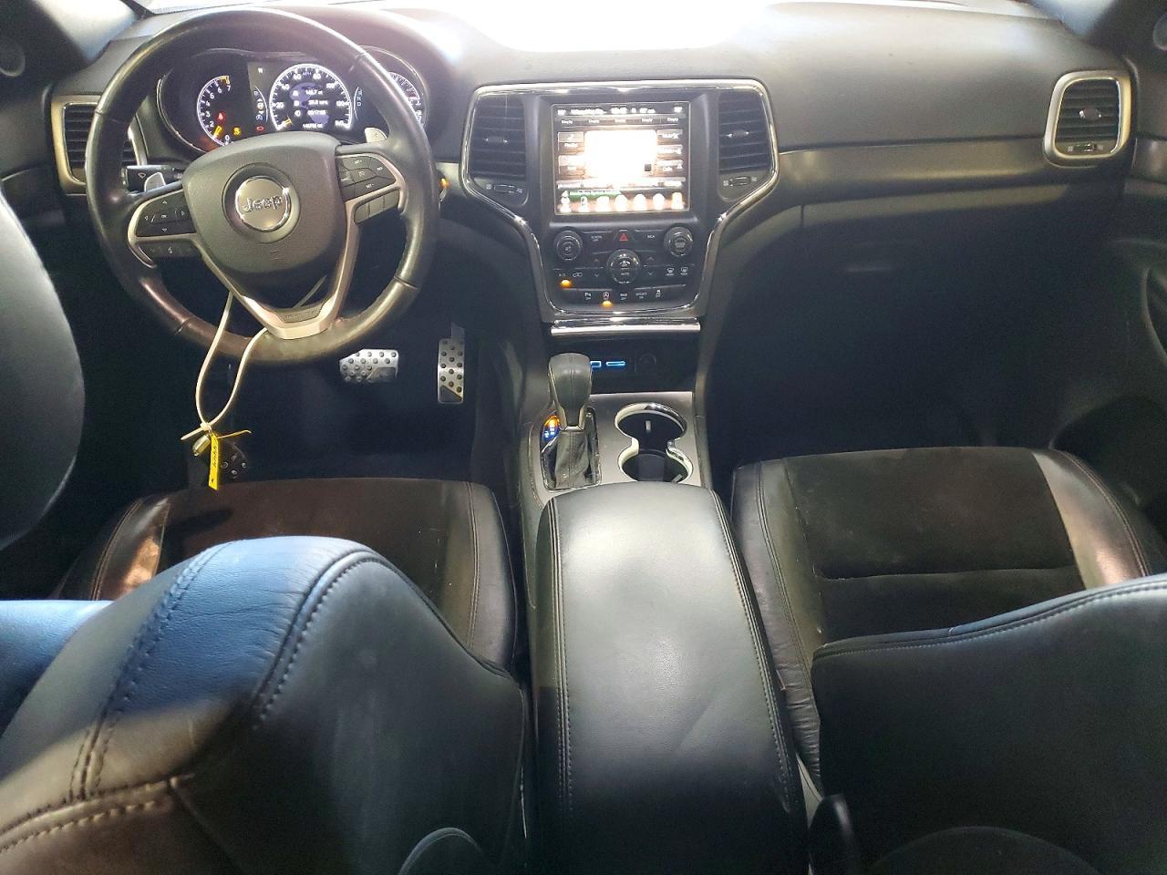 2017 Jeep Grand Cherokee Laredo - zdjęcie 8