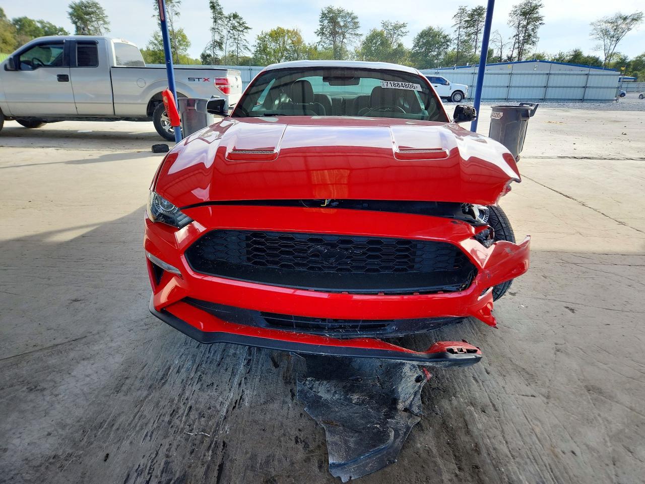 2021 Ford Mustang - zdjęcie 5