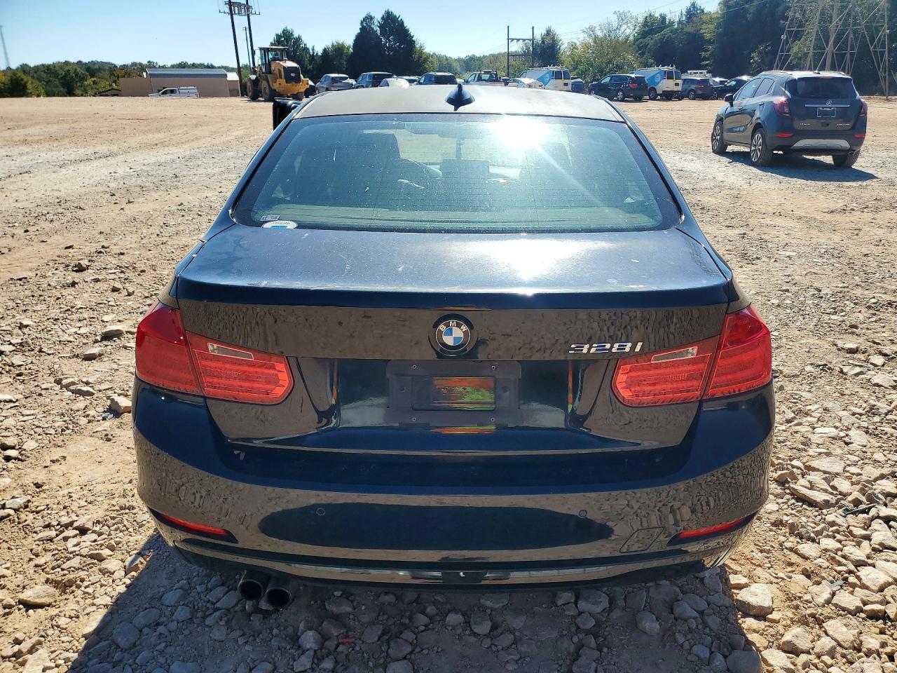 2013 BMW 328 I - zdjęcie 6