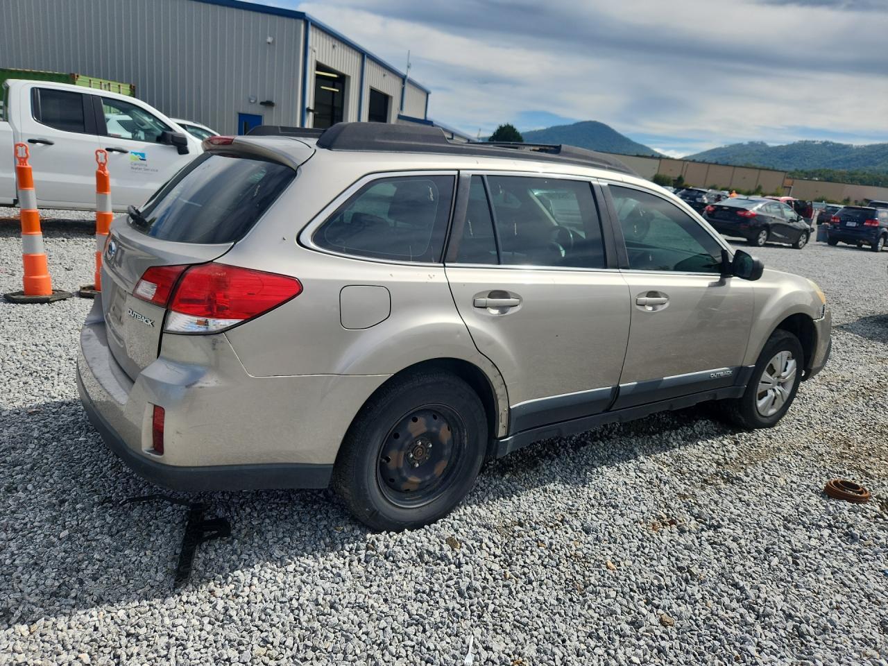 2014 Subaru Outback 2.5I - zdjęcie 3