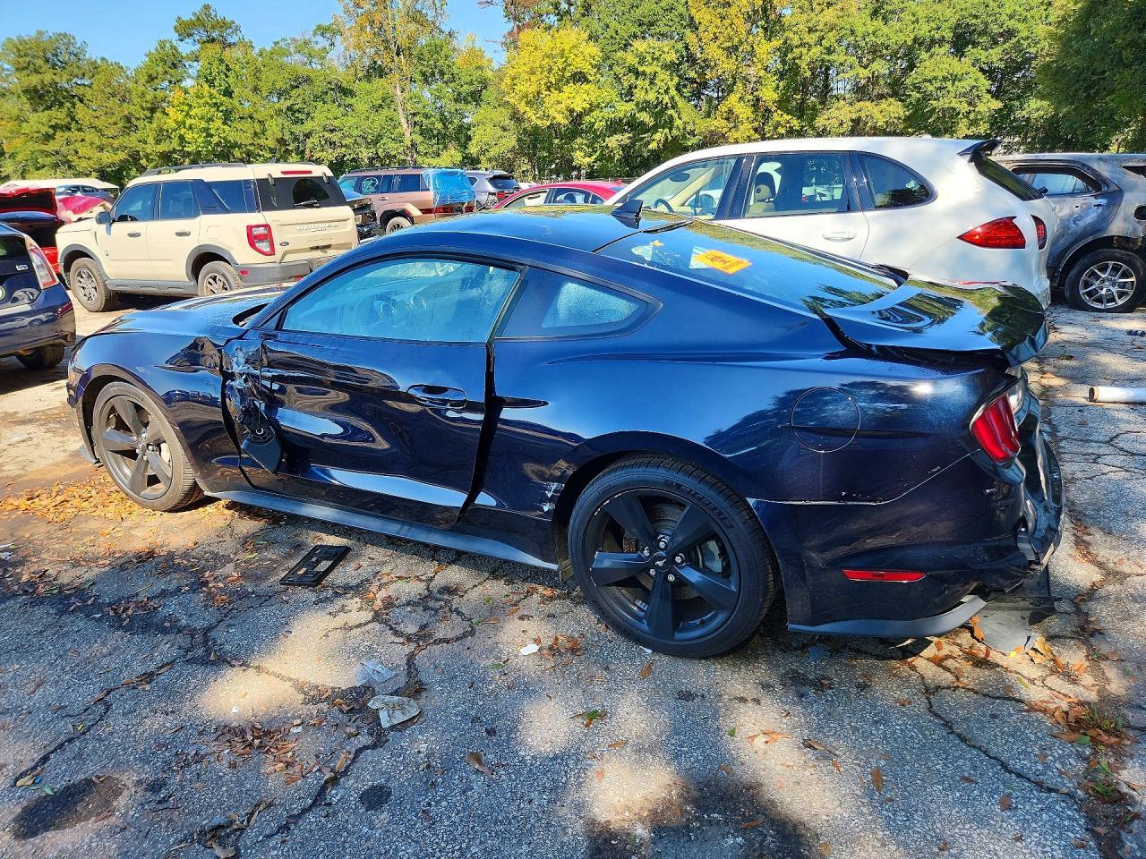 2021 Ford Mustang Gt - zdjęcie 2
