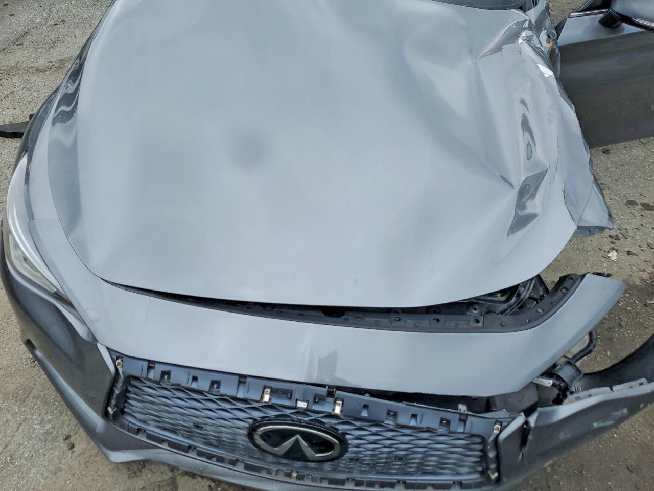 2019 Infiniti Q60 Red Sport 400 - zdjęcie 11
