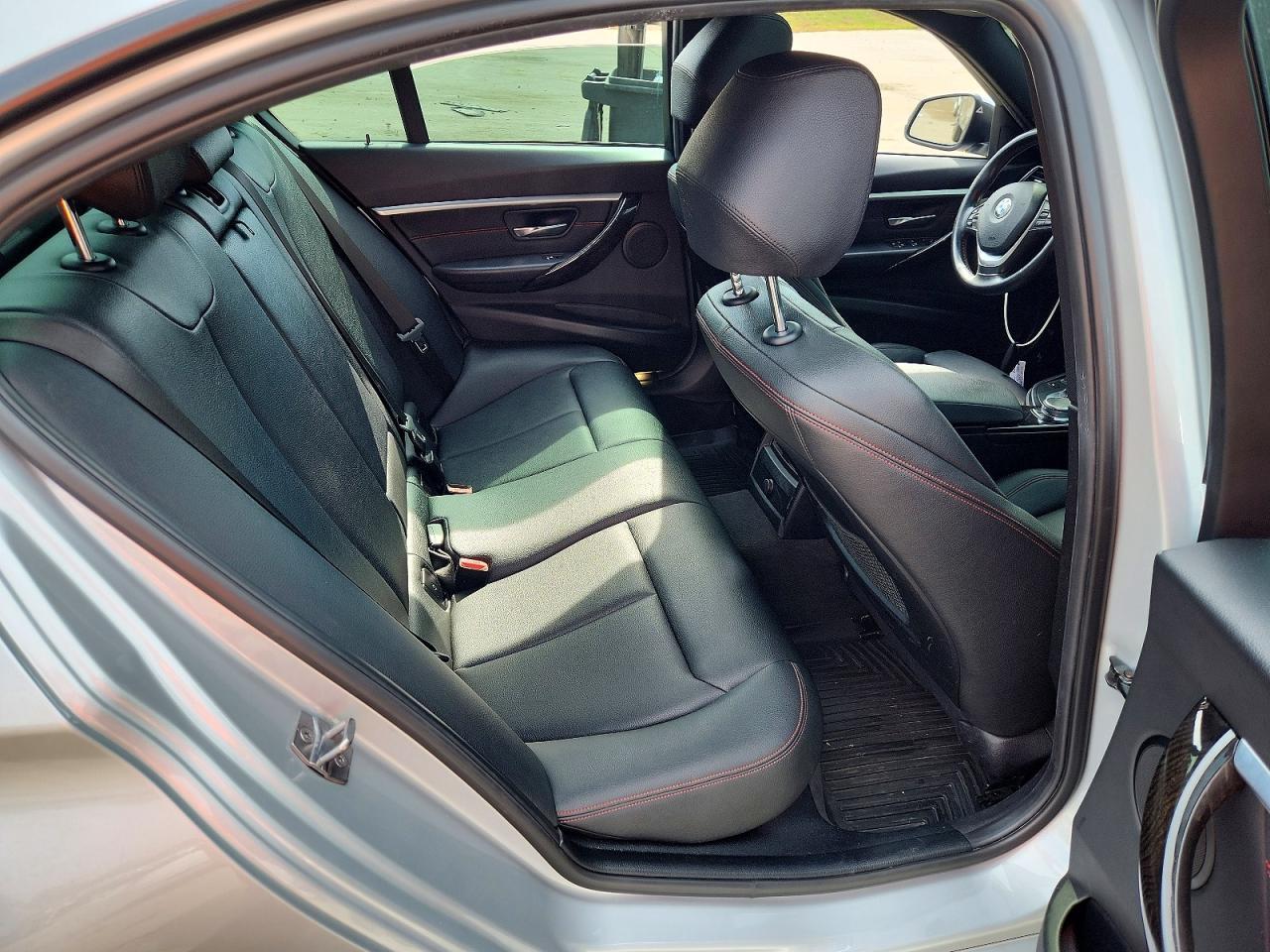 2018 BMW 3 Series - zdjęcie 10