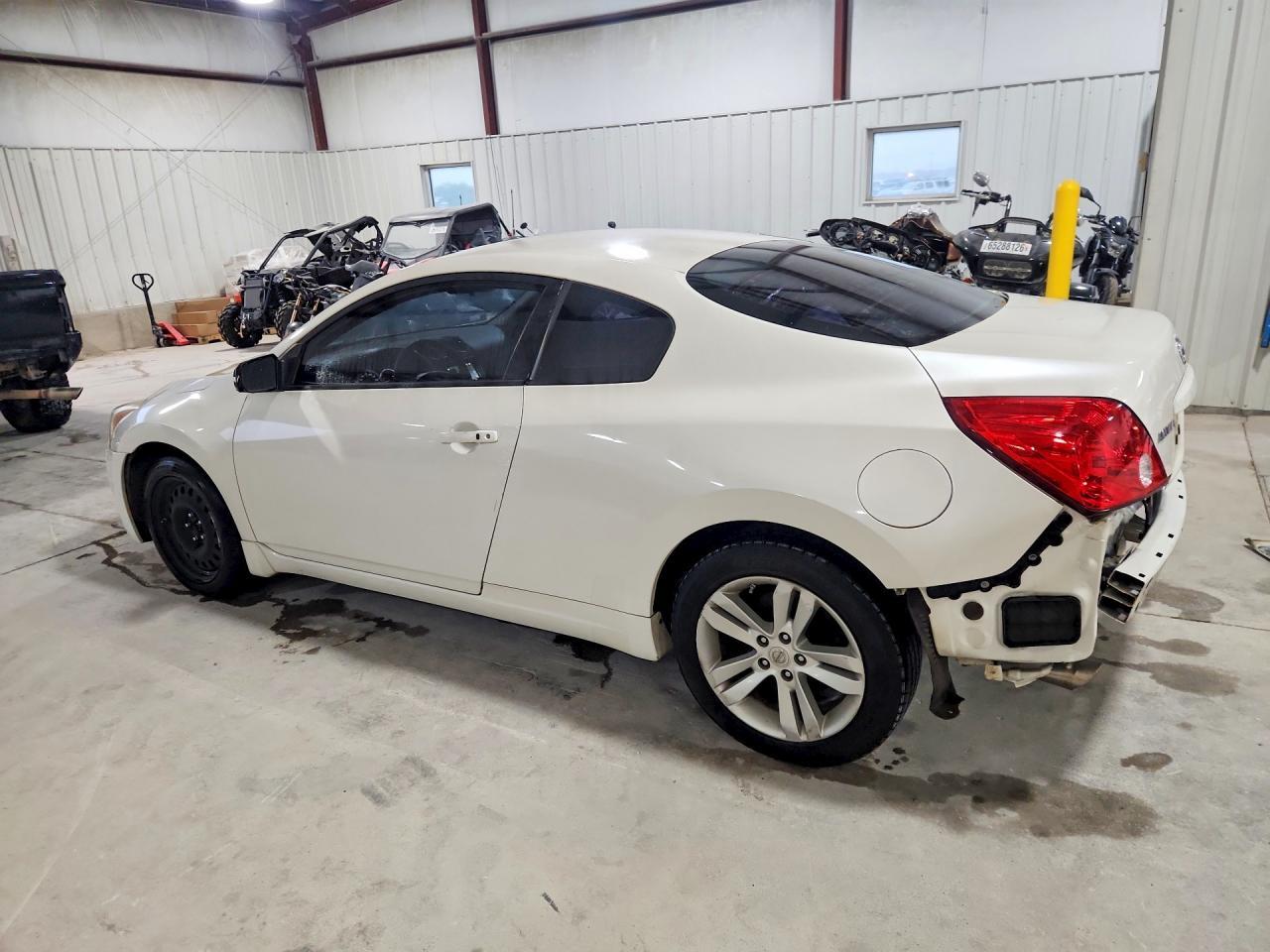 2013 Nissan Altima S - zdjęcie 2