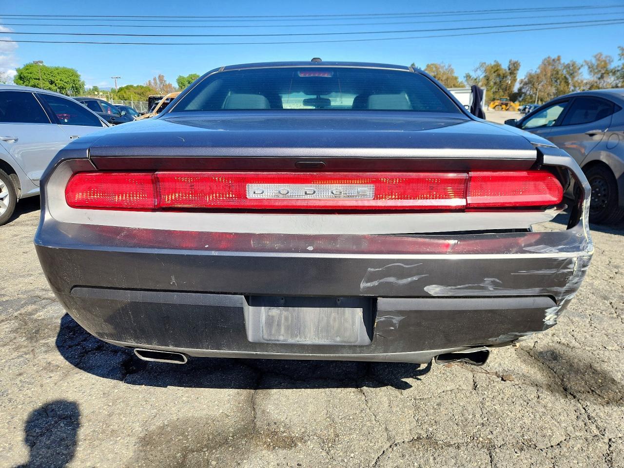 2014 Dodge Challenger Sxt - zdjęcie 6