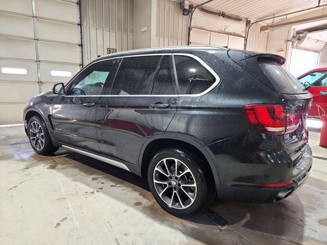 2017 BMW X5 xDrive35I - zdjęcie 2
