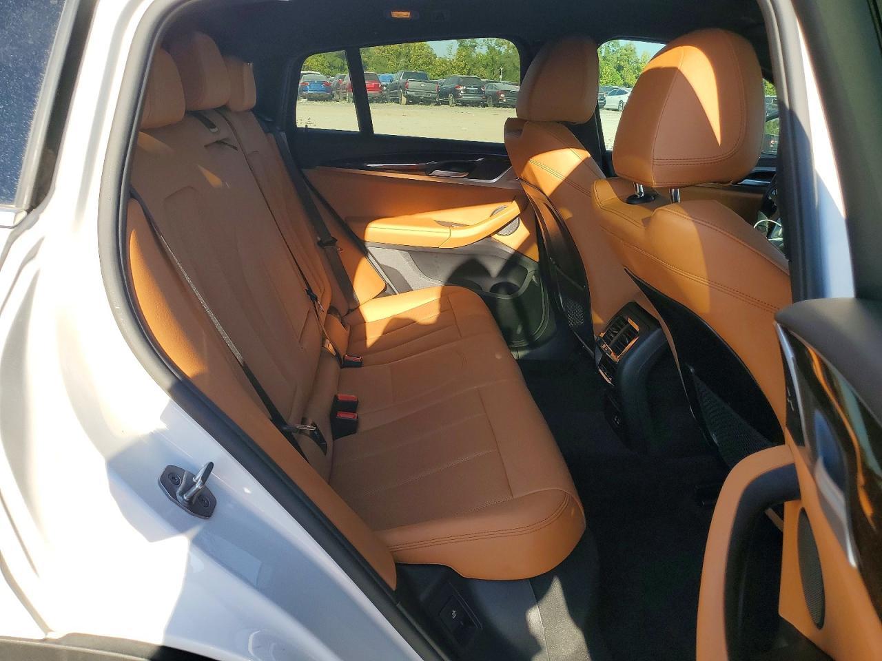 2024 BMW X4 xDrive30I - zdjęcie 11