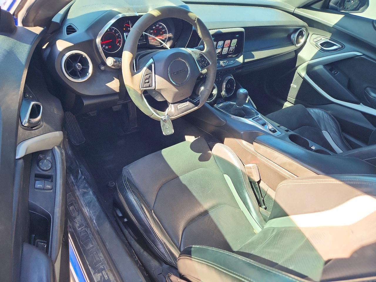 2017 Chevrolet Camaro Ls - zdjęcie 8
