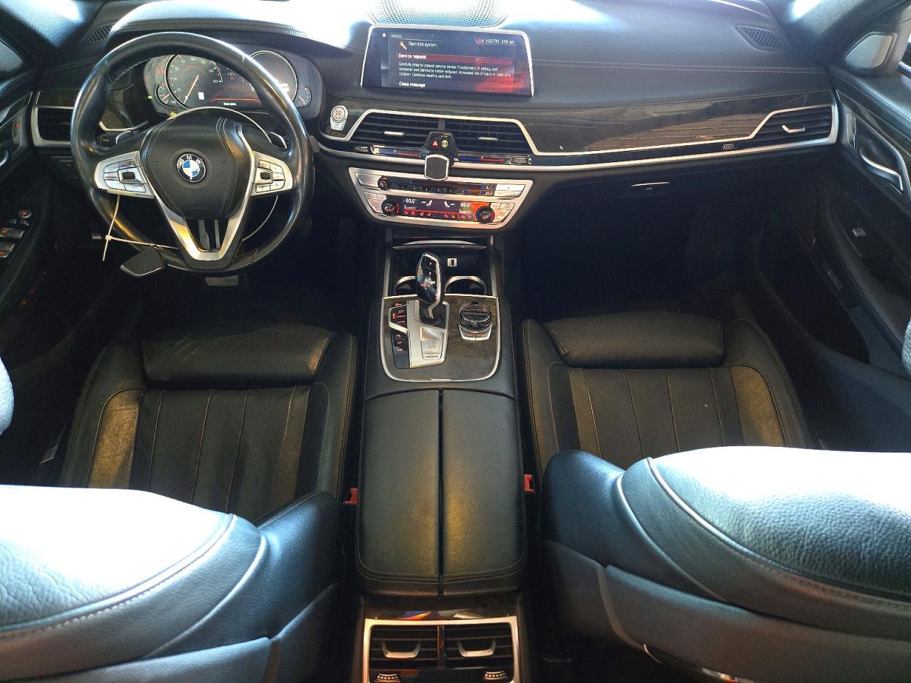 2018 BMW 740 I - zdjęcie 8
