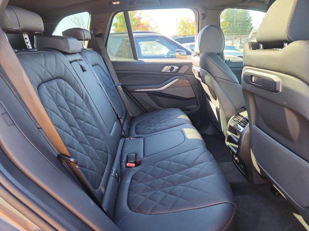 2026 BMW X5 xDrive50E - zdjęcie 11