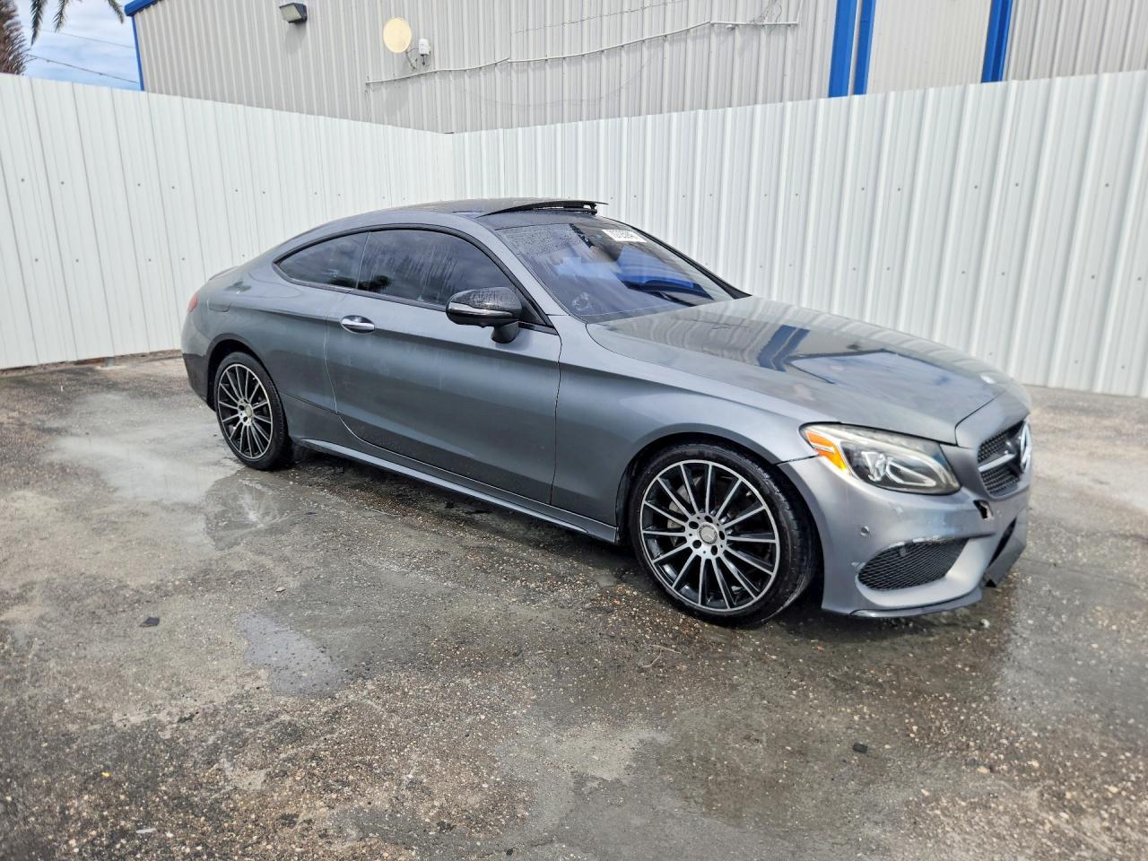 2017 Mercedes-Benz C 300 - zdjęcie 4
