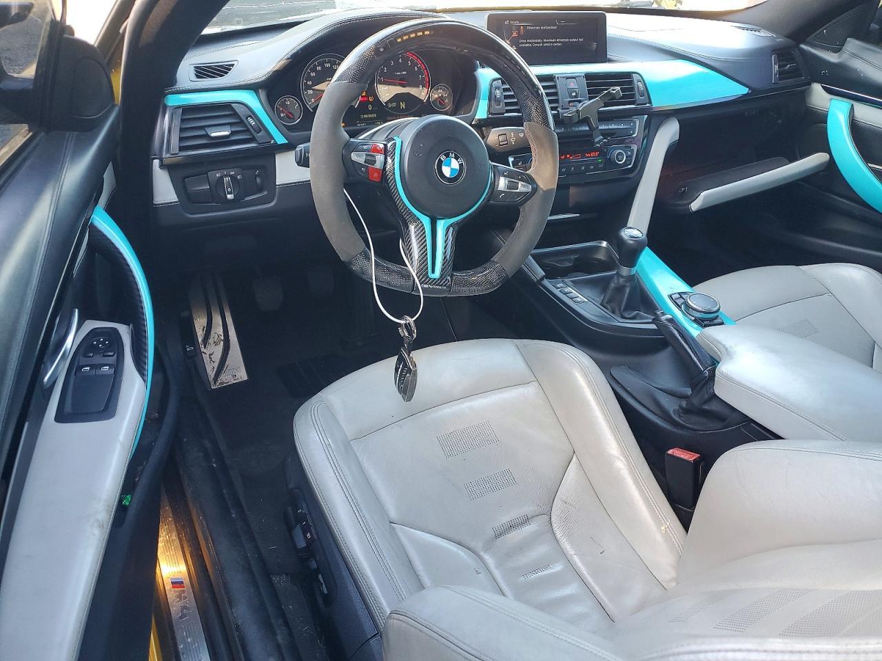 2015 BMW M4 - zdjęcie 8