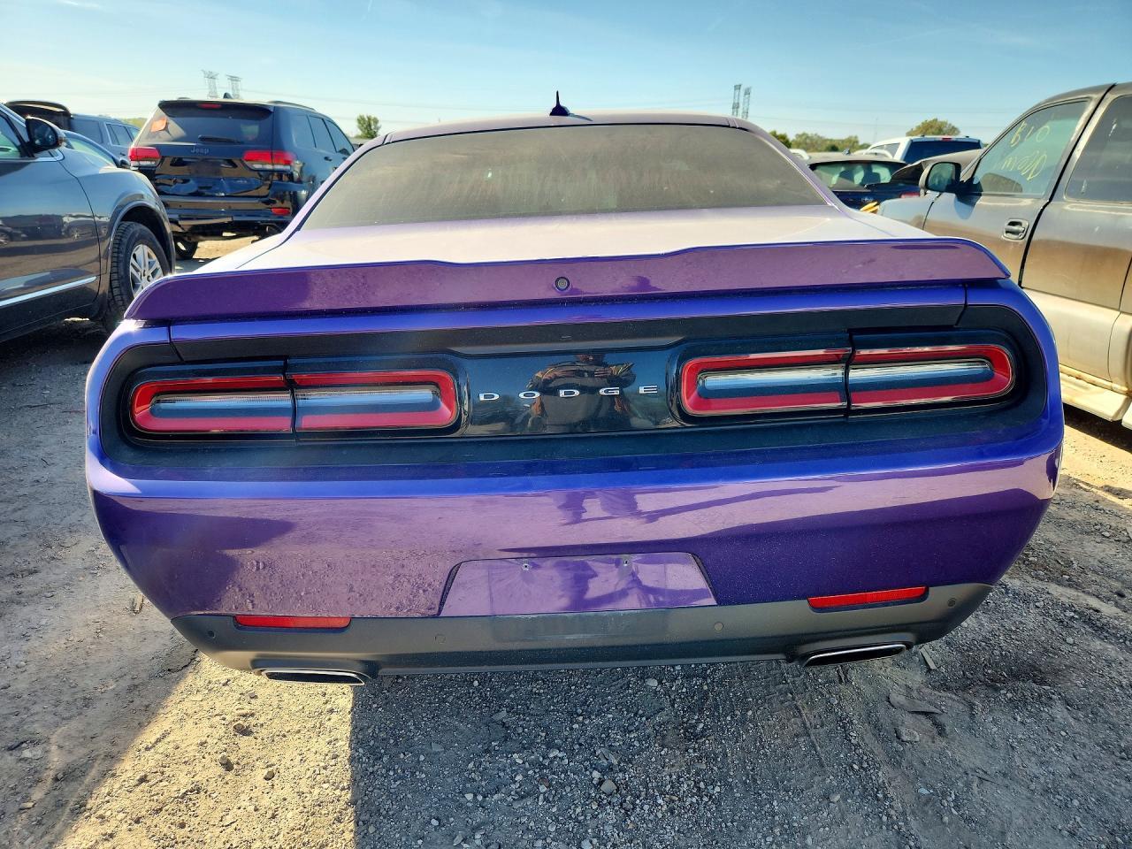 2016 Dodge Challenger Sxt - zdjęcie 6