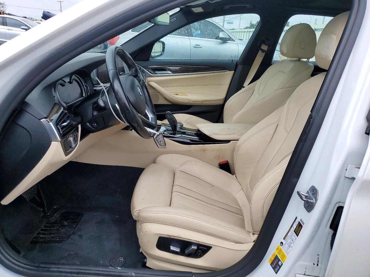 2019 BMW 530E - zdjęcie 7