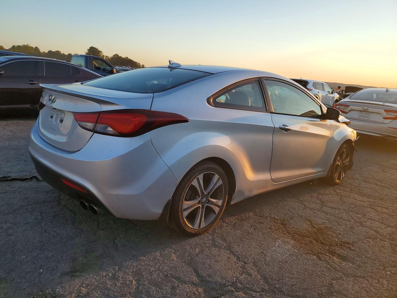 2014 Hyundai Elantra Coupe Base - zdjęcie 3