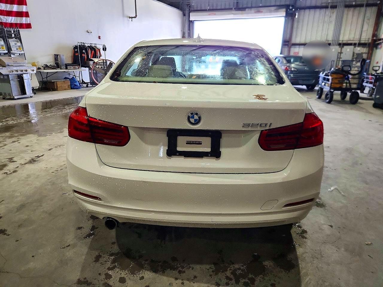 2016 BMW 320 I - zdjęcie 6