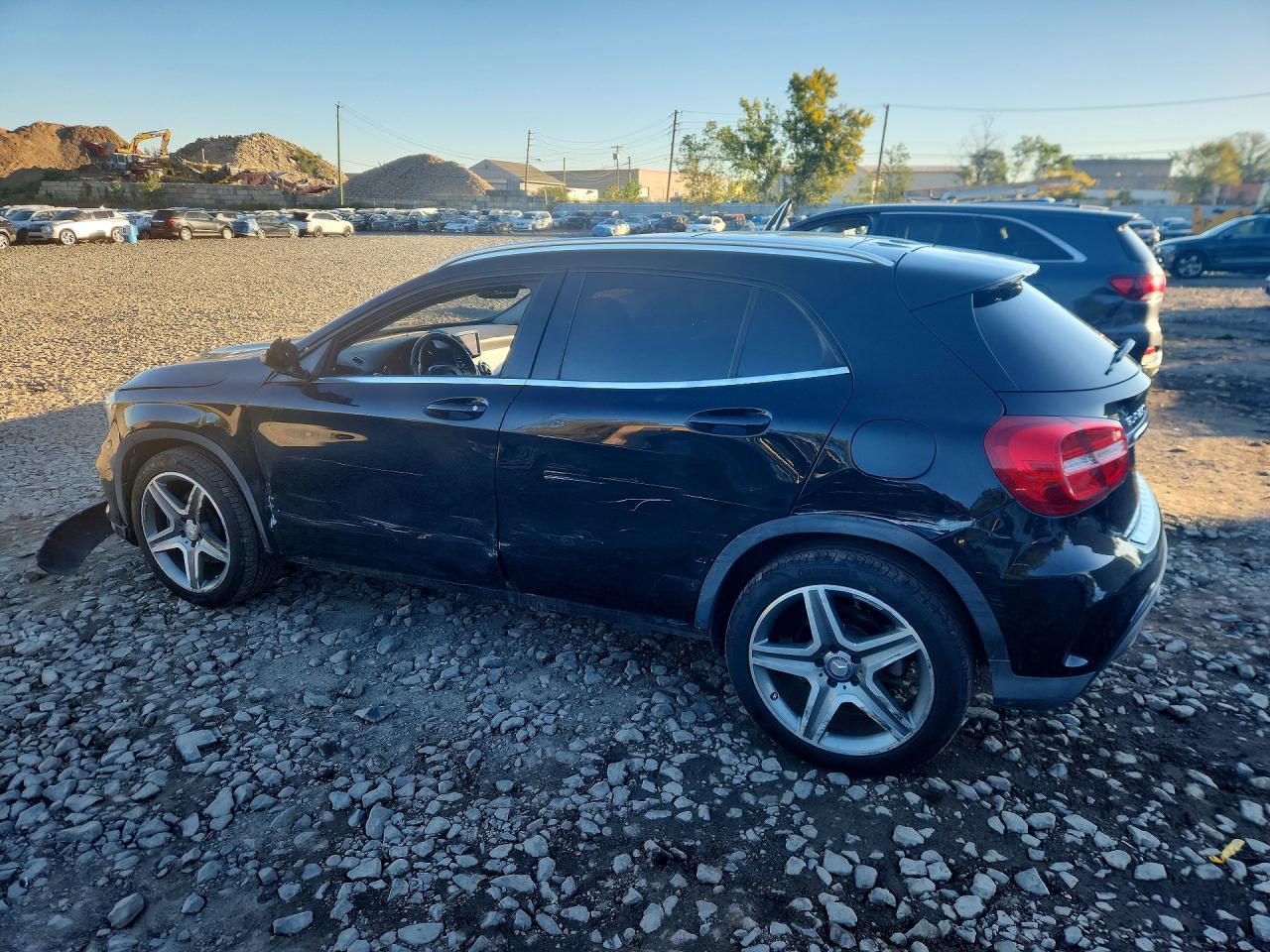 2015 Mercedes-Benz Gla 250 4Matic - zdjęcie 2
