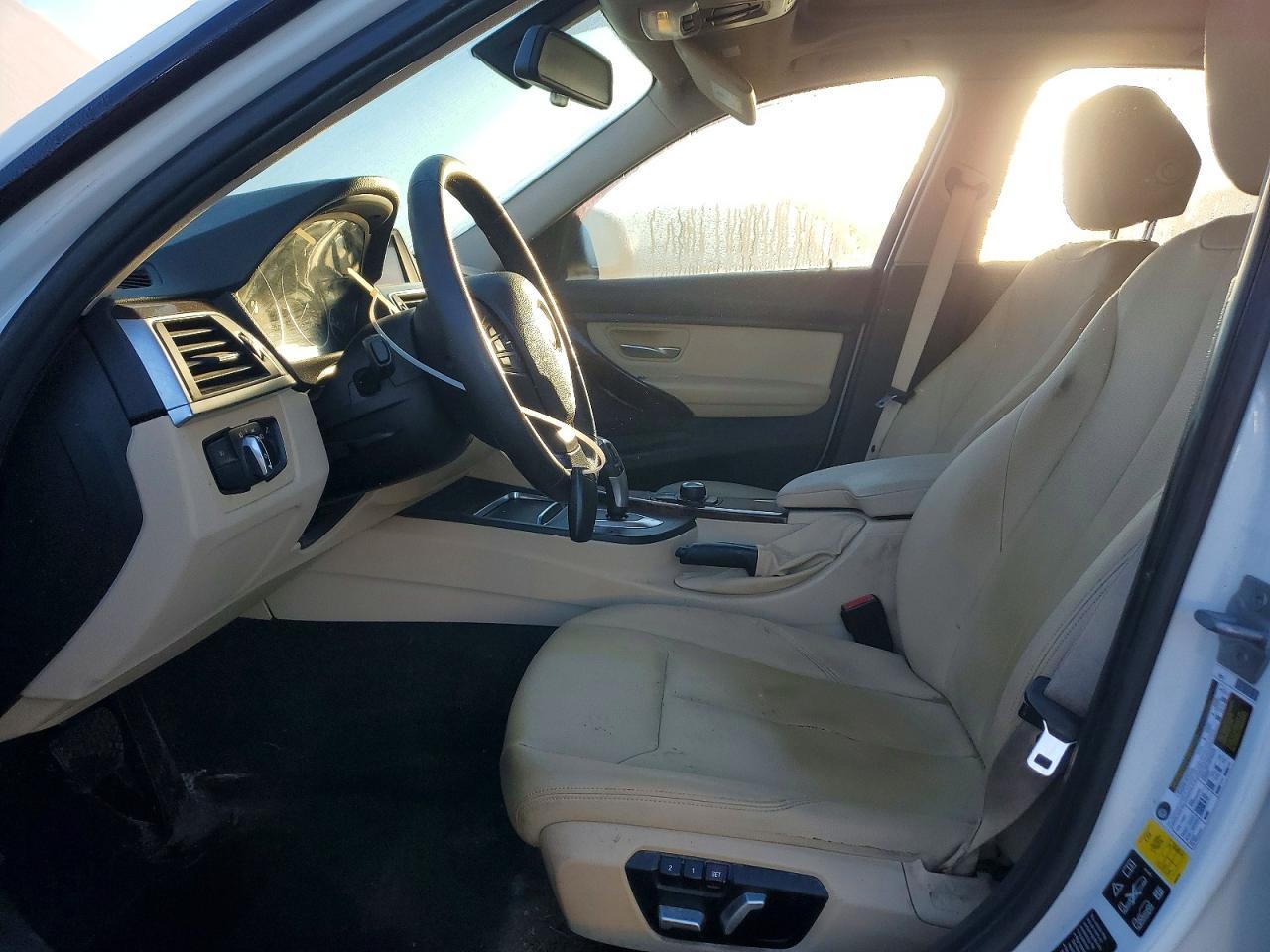 2017 BMW Seria 3 320i - zdjęcie 7