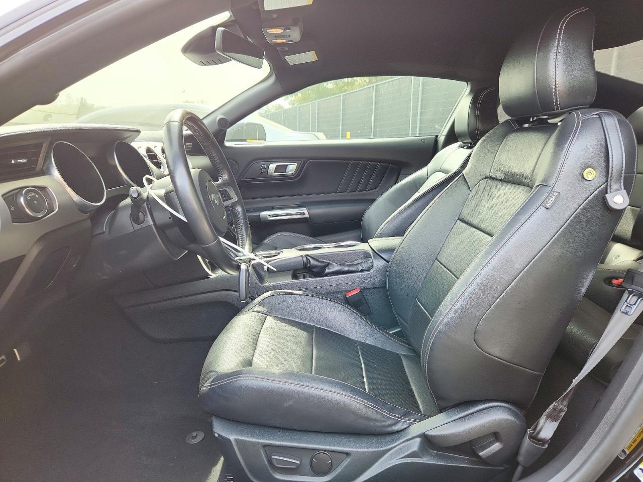 2023 Ford Mustang - zdjęcie 7
