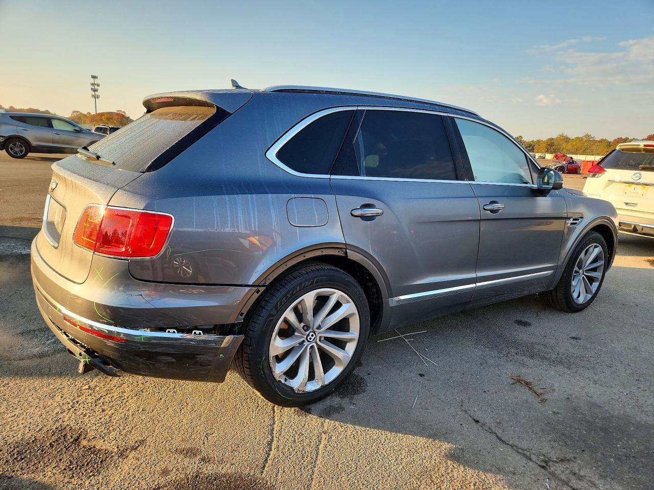 2018 Bentley Bentayga - zdjęcie 3