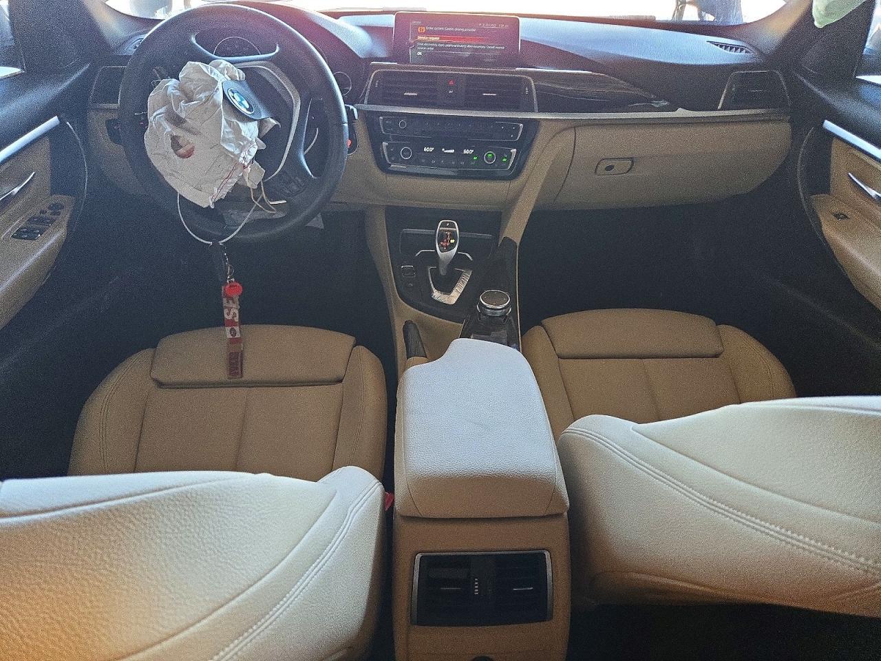 2017 BMW 330 I - zdjęcie 8