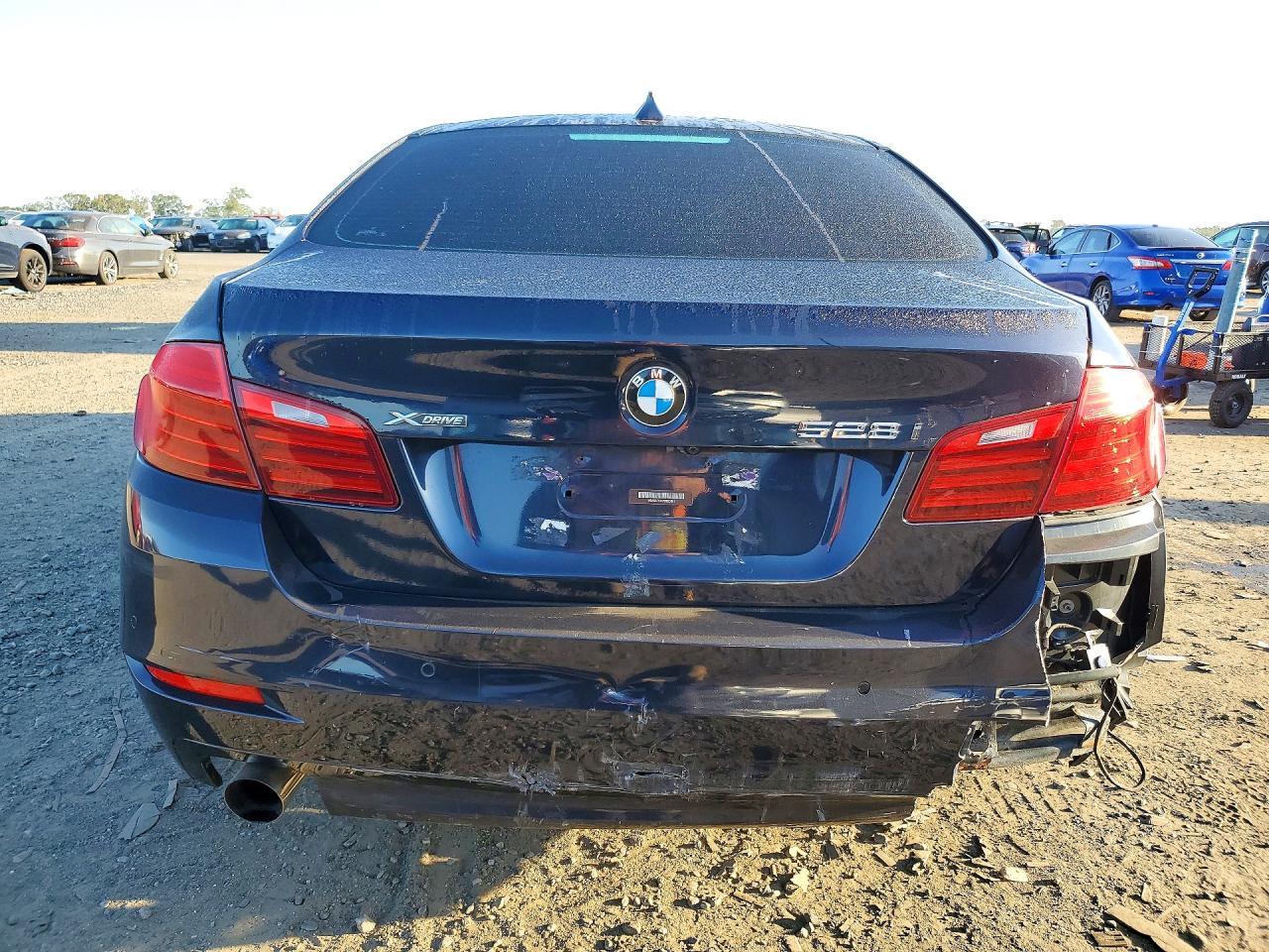 2015 BMW Seria 5 528i - zdjęcie 6
