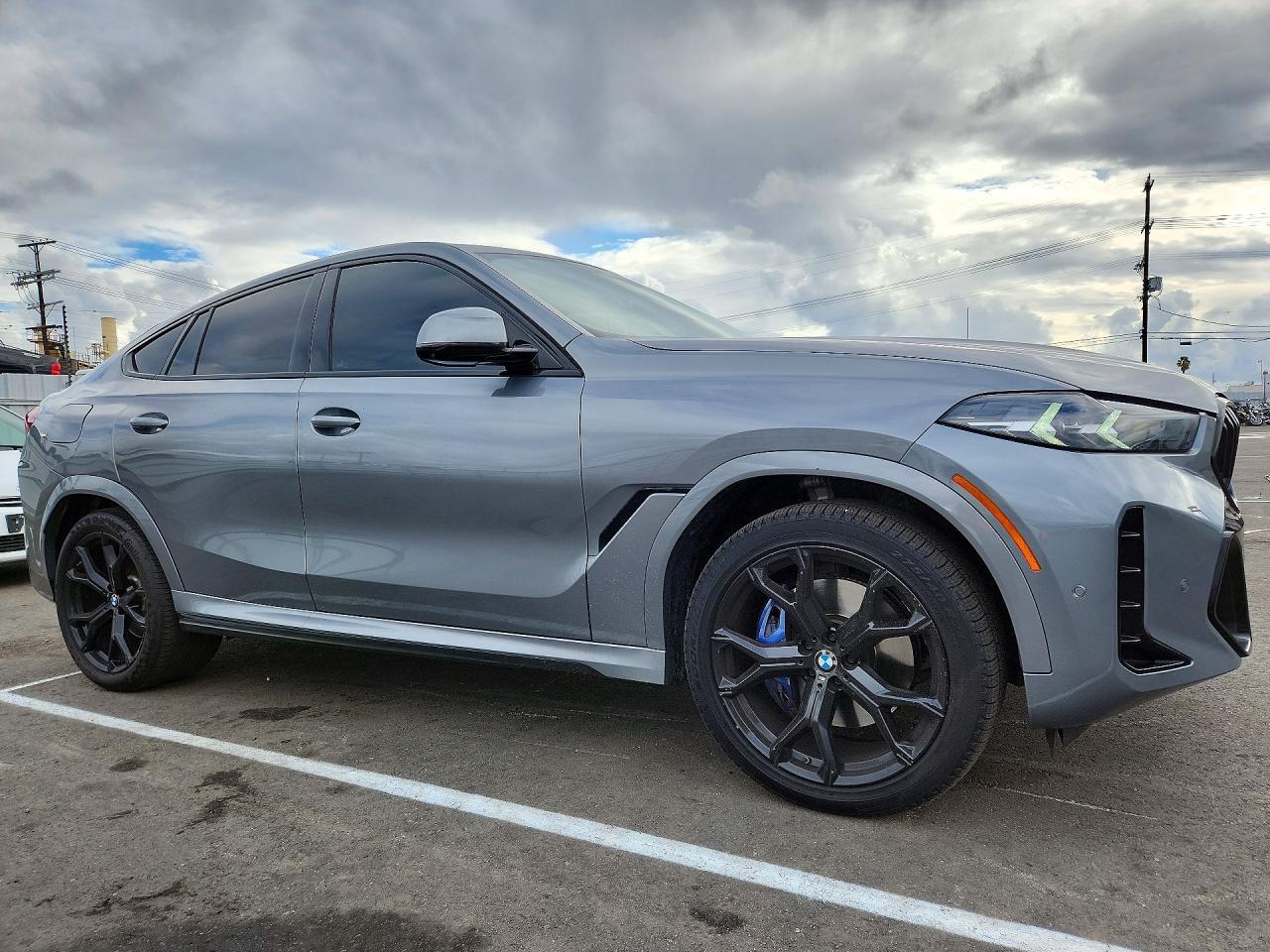 2024 BMW X6 xDrive40I - zdjęcie 4