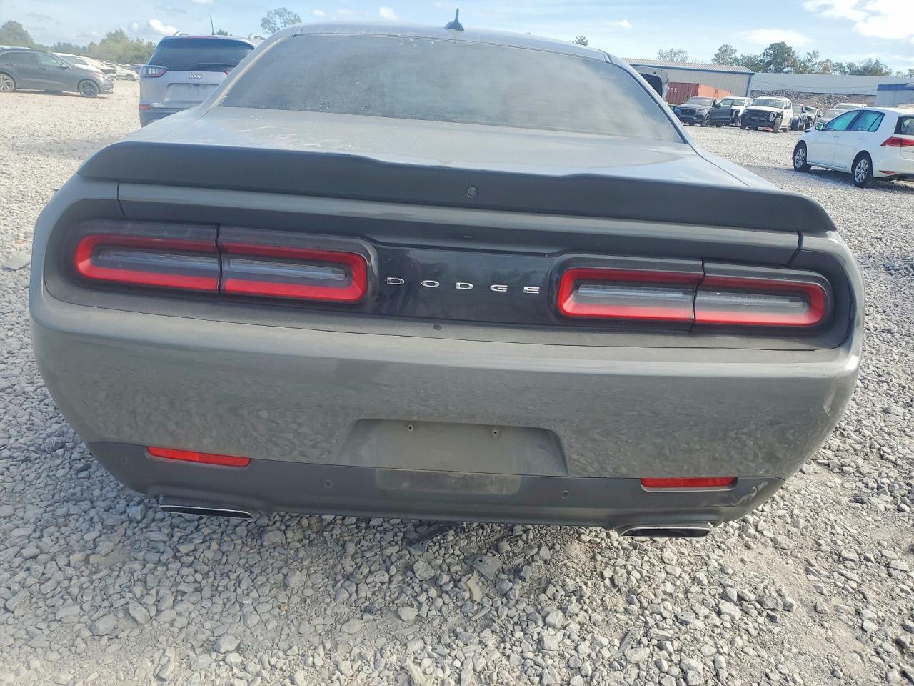 2023 Dodge Challenger R/T - zdjęcie 6