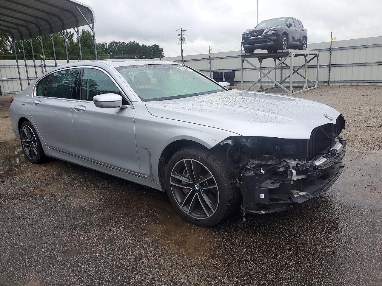 2020 BMW Seria 7 750i - zdjęcie 4