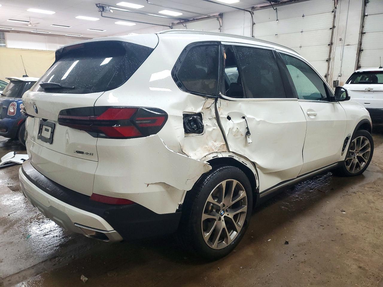 2024 BMW X5 xDrive40I - zdjęcie 3