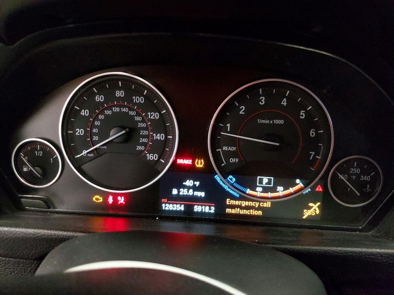 2017 BMW Seria 3 330i - zdjęcie 9
