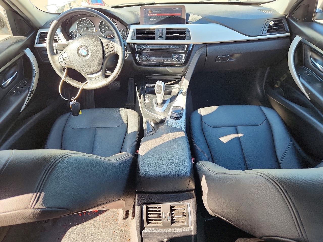 2018 BMW Seria 3 320i - zdjęcie 8
